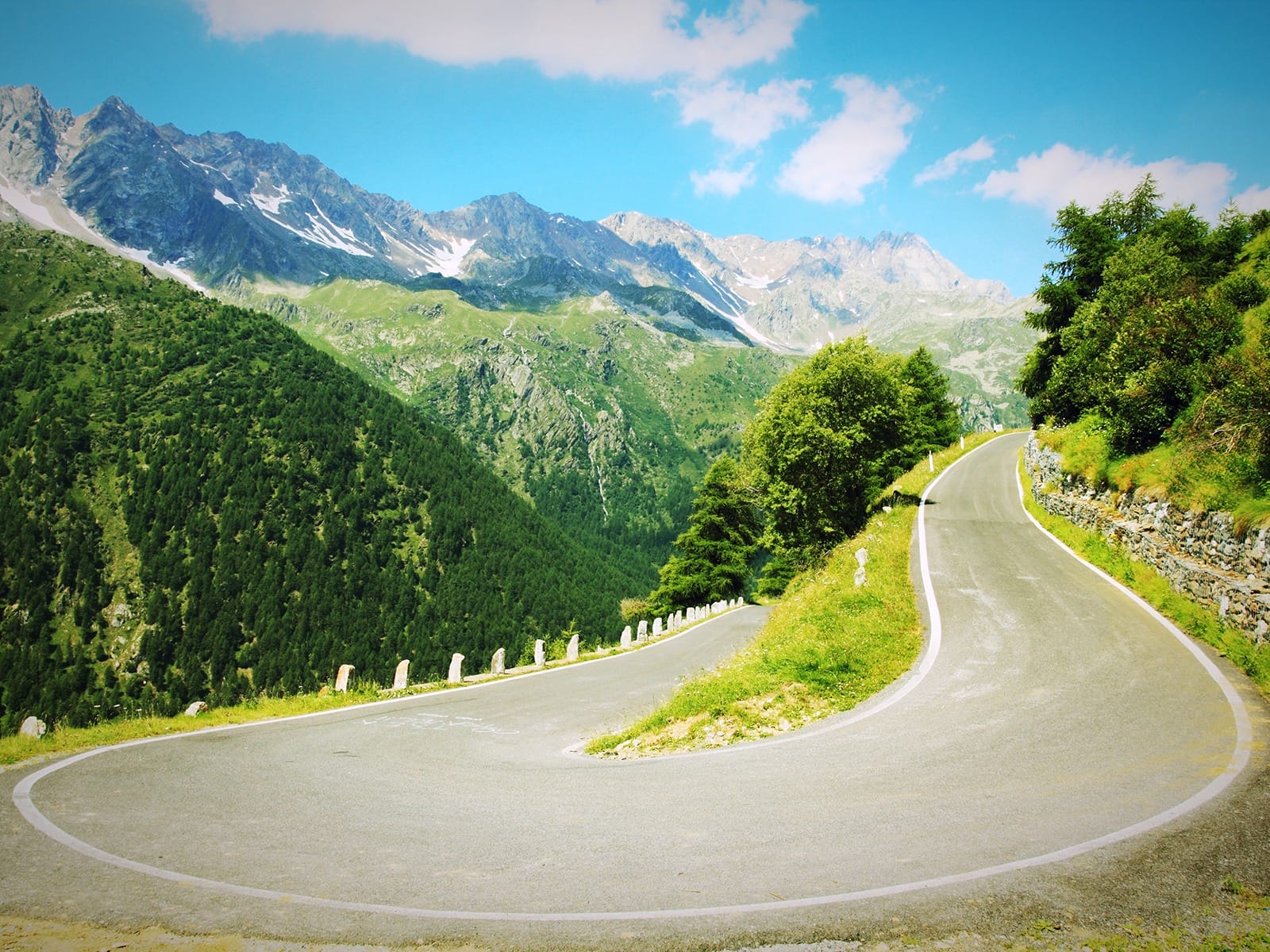 Passo Gavia hairpin