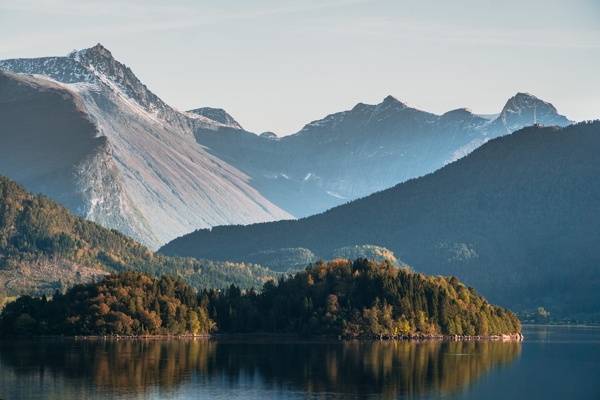 Photo of landscape in Norway, a great destination for biking in Norway