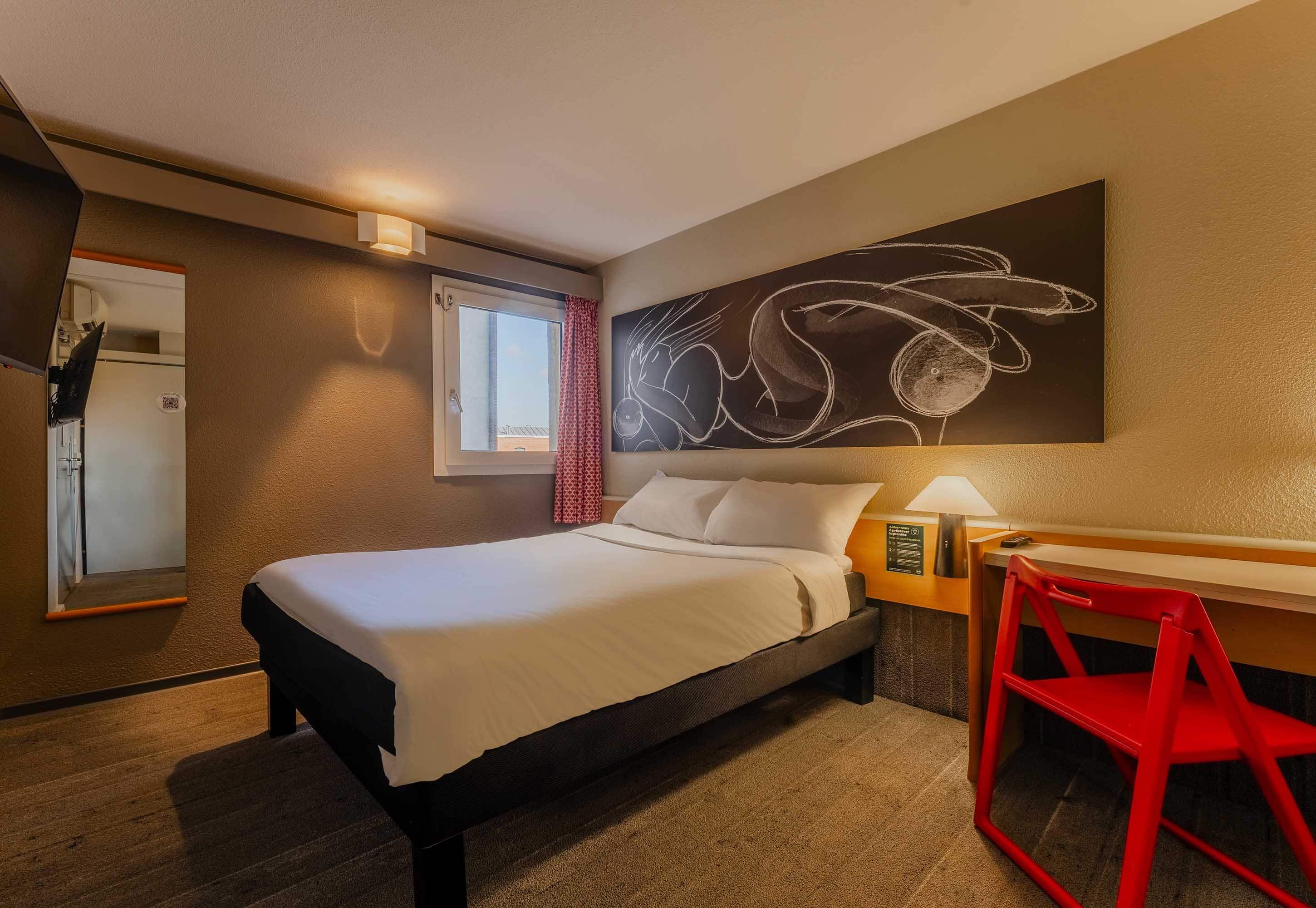 hotel-lille-roubaix-centre-grand-place_4842_accessible-room-43882
