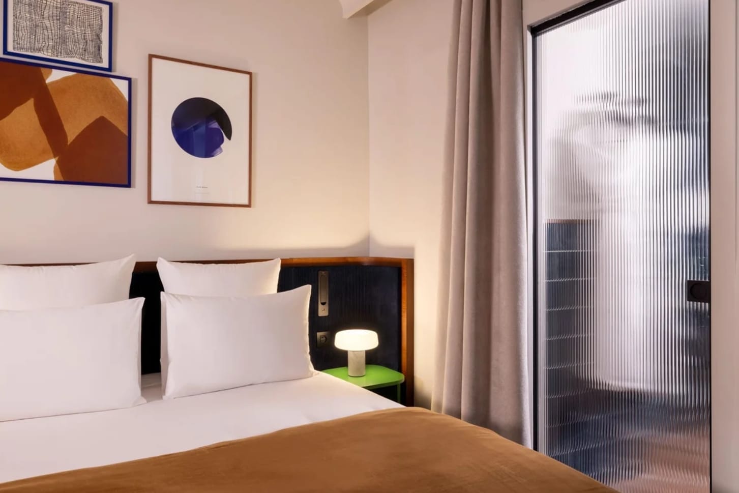 tour de France Paris hotel